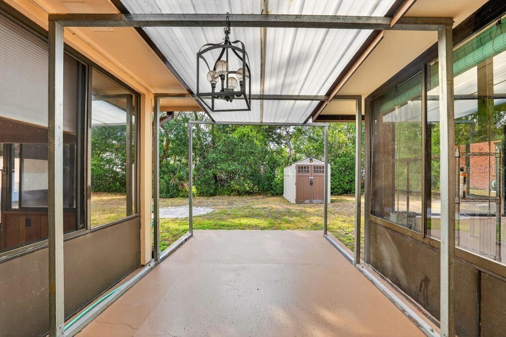 Image 40 of 62 For 2475 Parkview Avenue