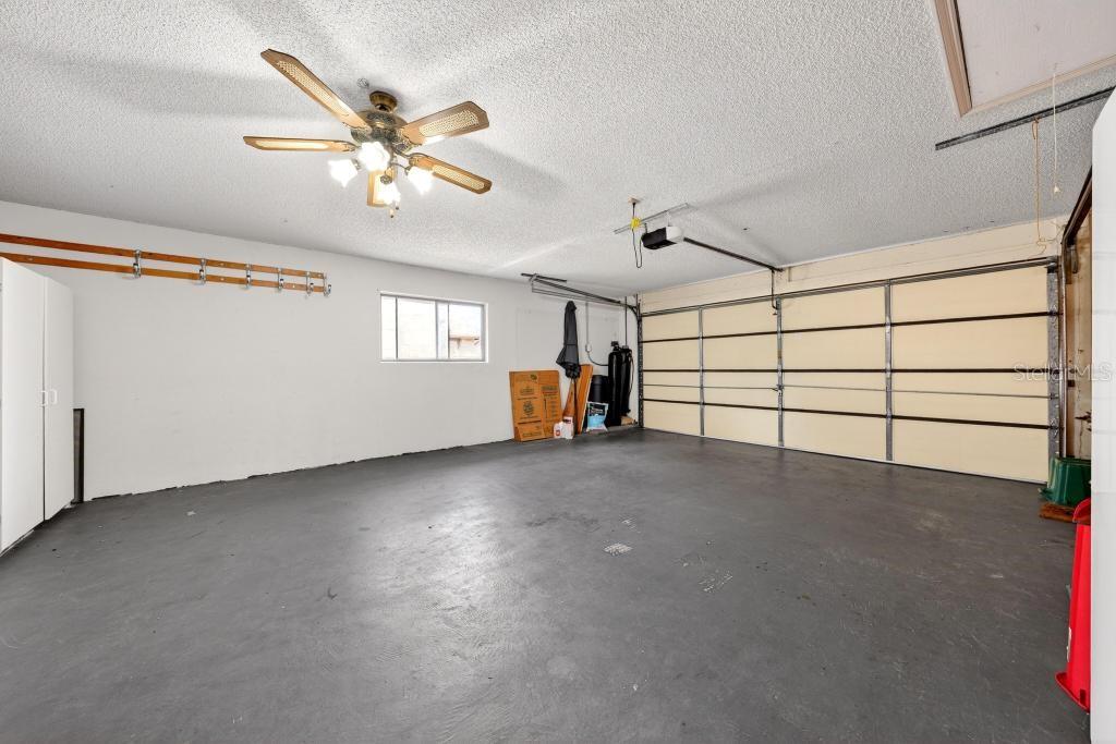 Image 41 of 62 For 2475 Parkview Avenue