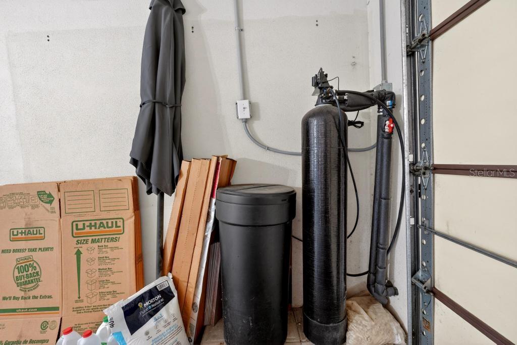 Image 43 of 62 For 2475 Parkview Avenue