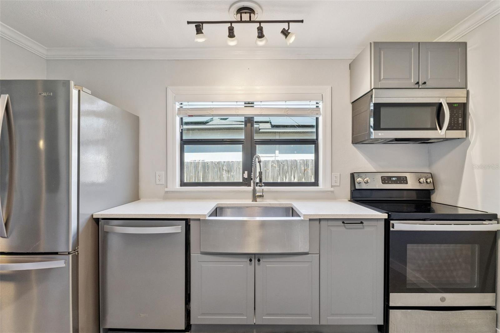 Image 11 of 33 For 2510 Homeland Street