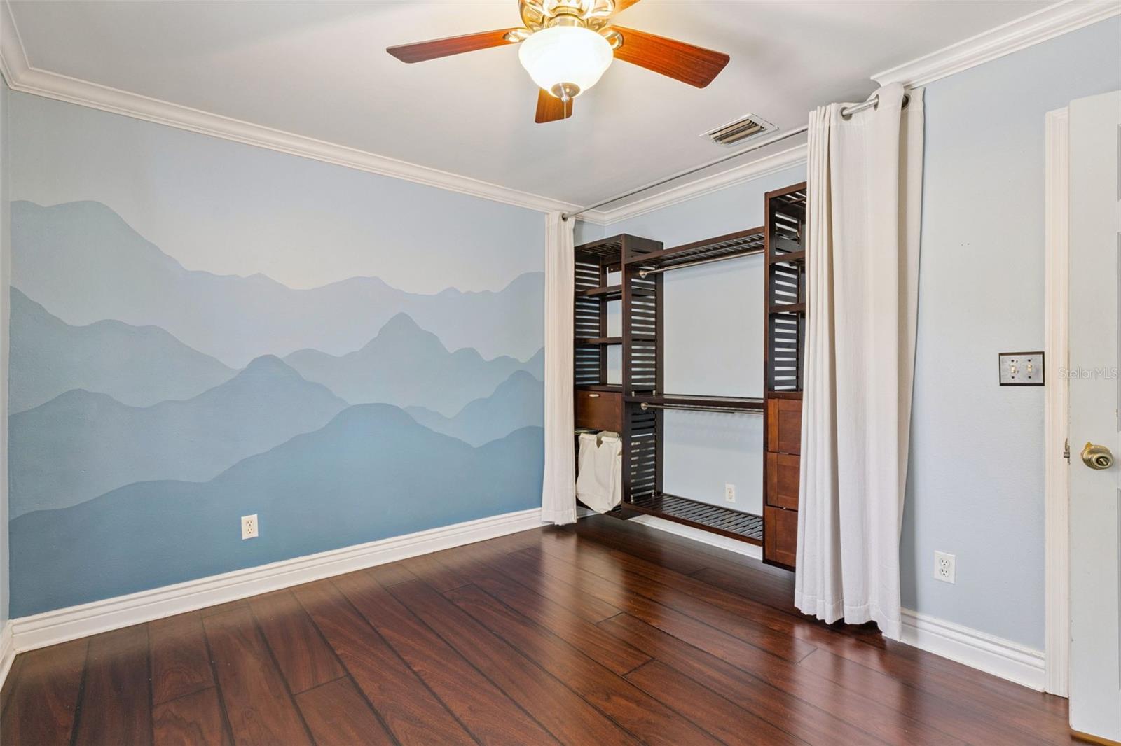 Image 23 of 33 For 2510 Homeland Street