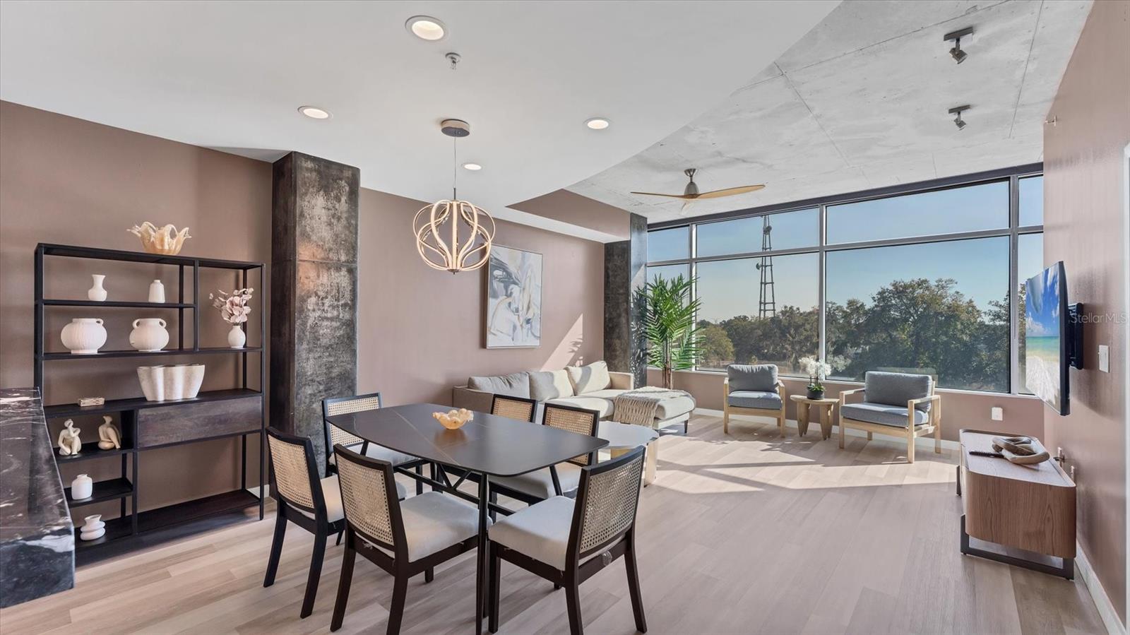 Image 14 of 52 For 525 Jackson Street 506