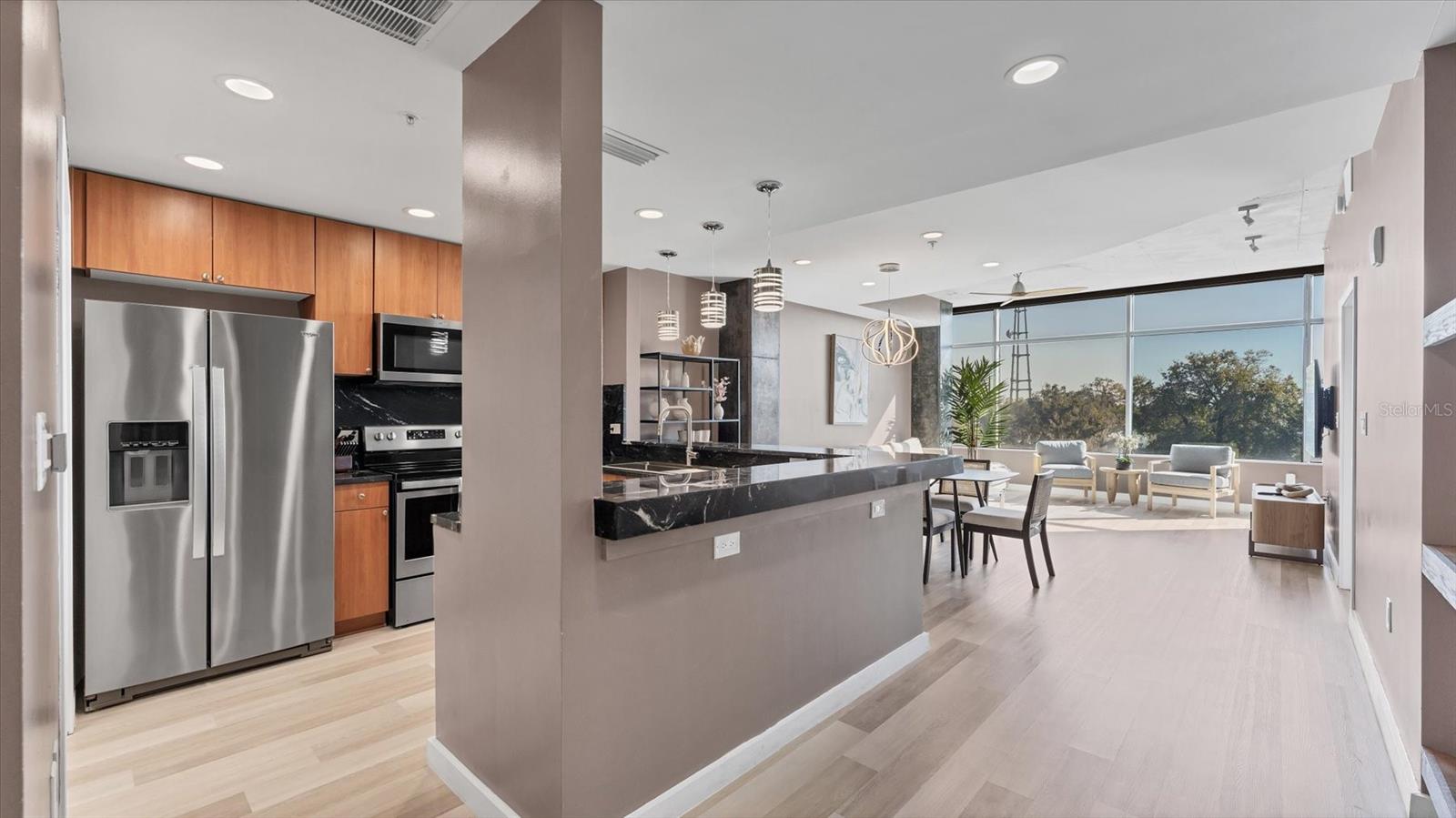 Image 18 of 52 For 525 Jackson Street 506