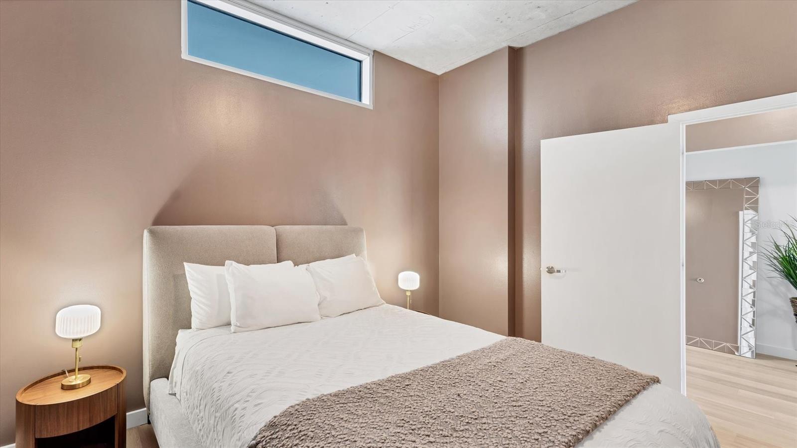 Image 31 of 52 For 525 Jackson Street 506