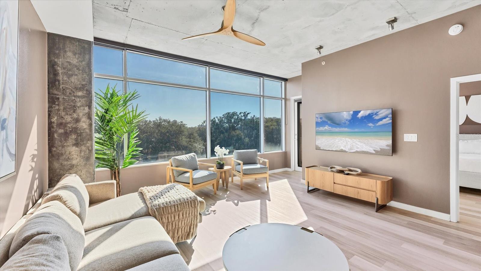 Image 8 of 52 For 525 Jackson Street 506