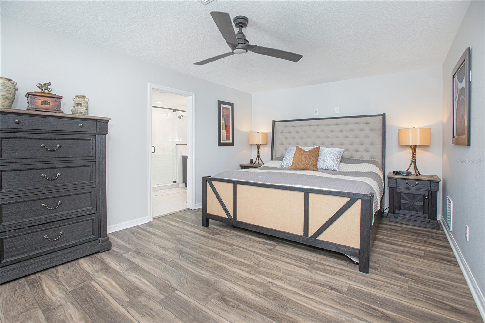 Image 11 of 37 For 12905 Gabor Avenue