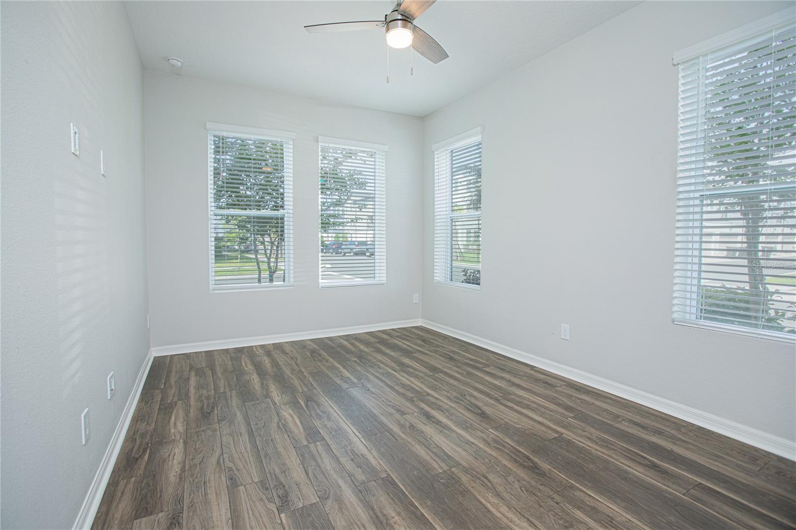 Image 15 of 37 For 12905 Gabor Avenue