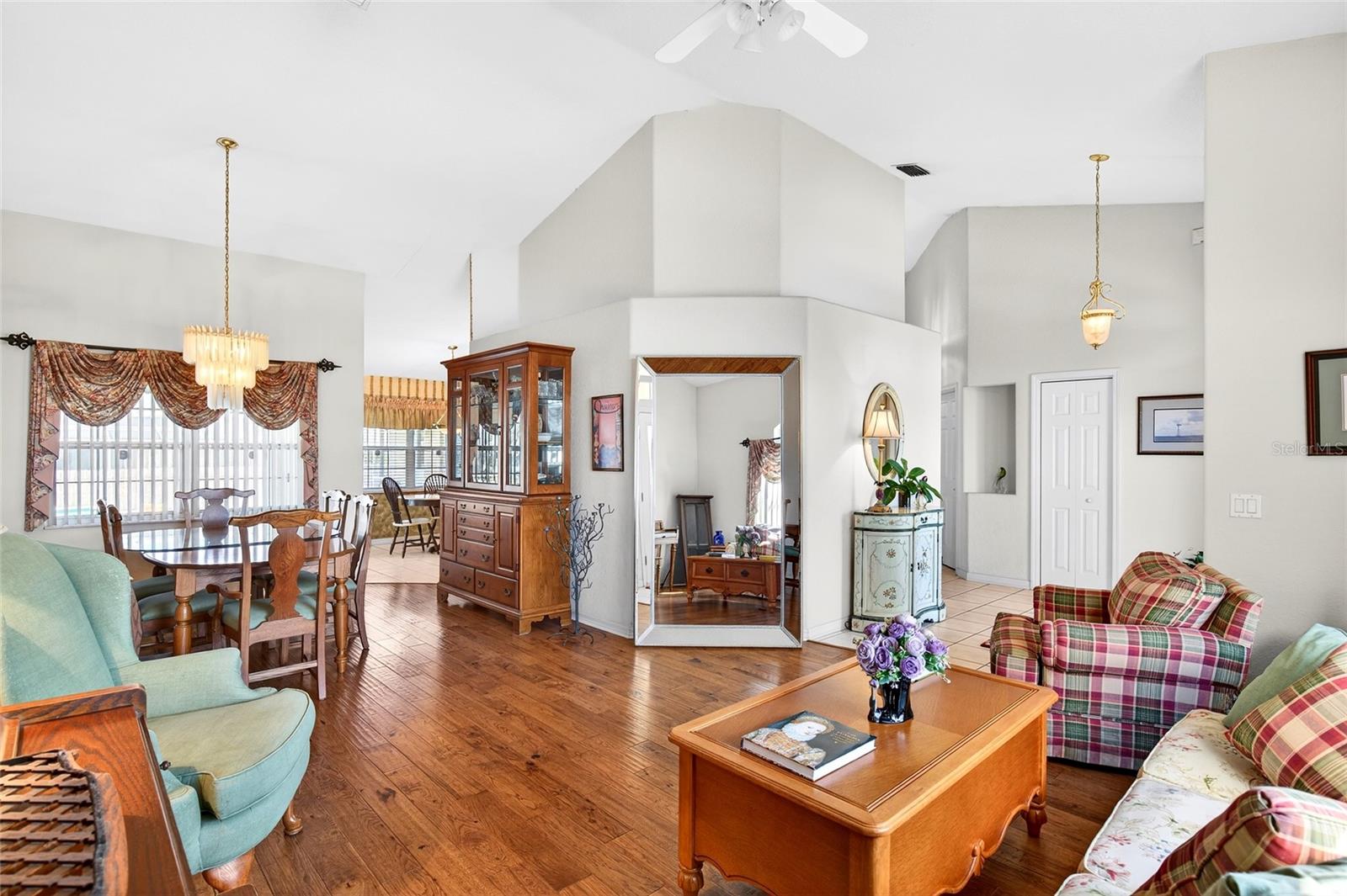 Image 12 of 38 For 2910 23rd Avenue