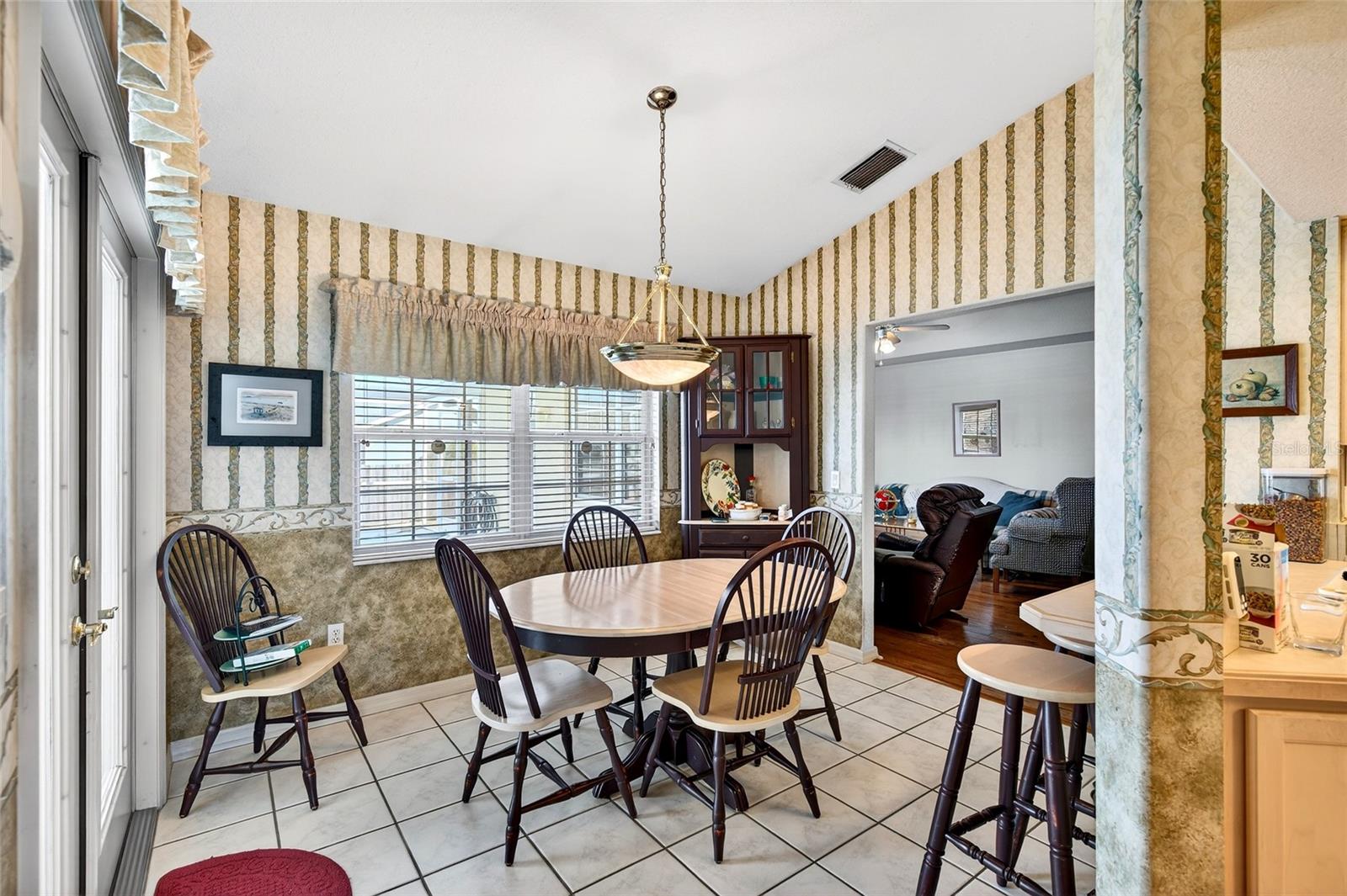 Image 17 of 38 For 2910 23rd Avenue