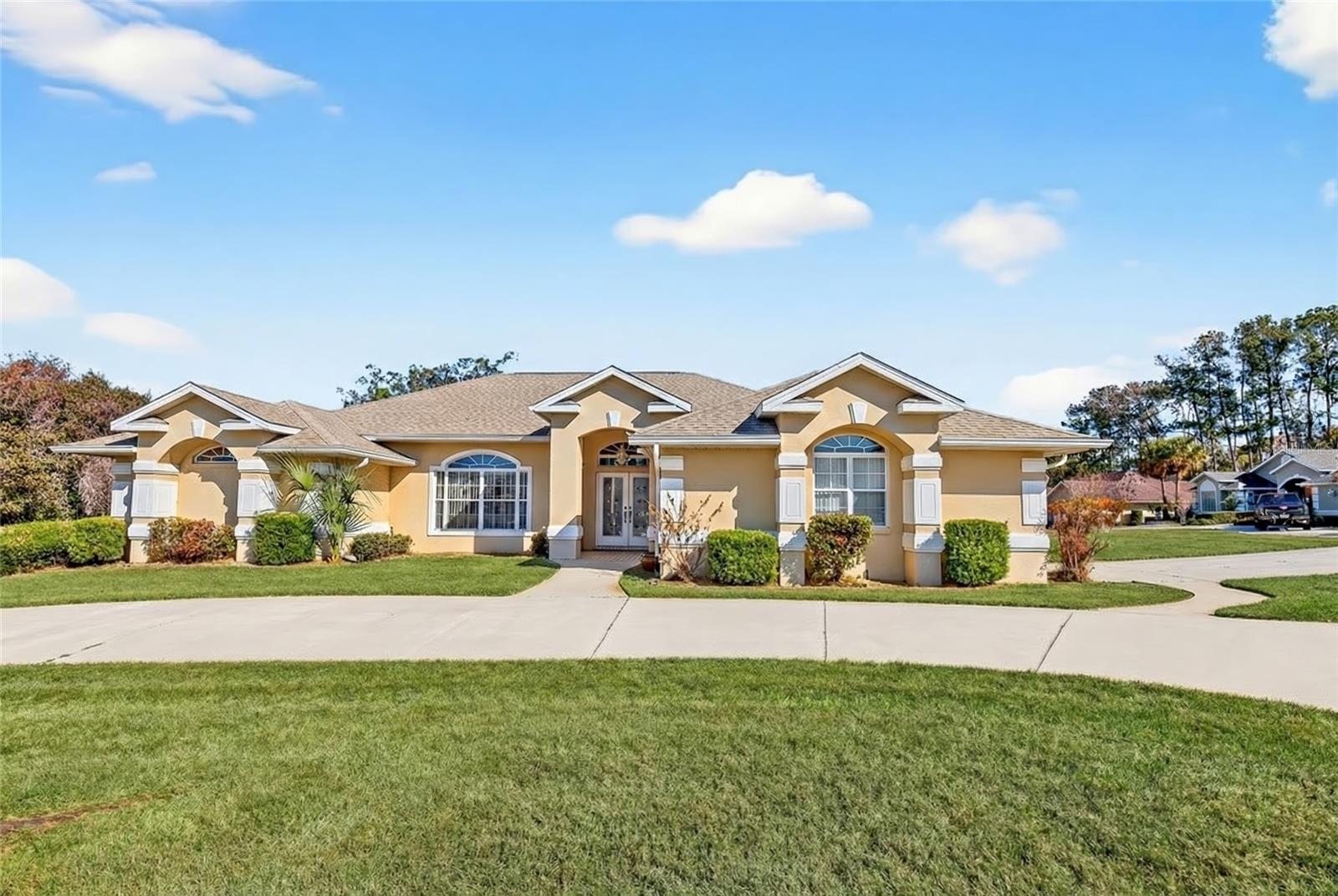 Image 2 of 38 For 2910 23rd Avenue