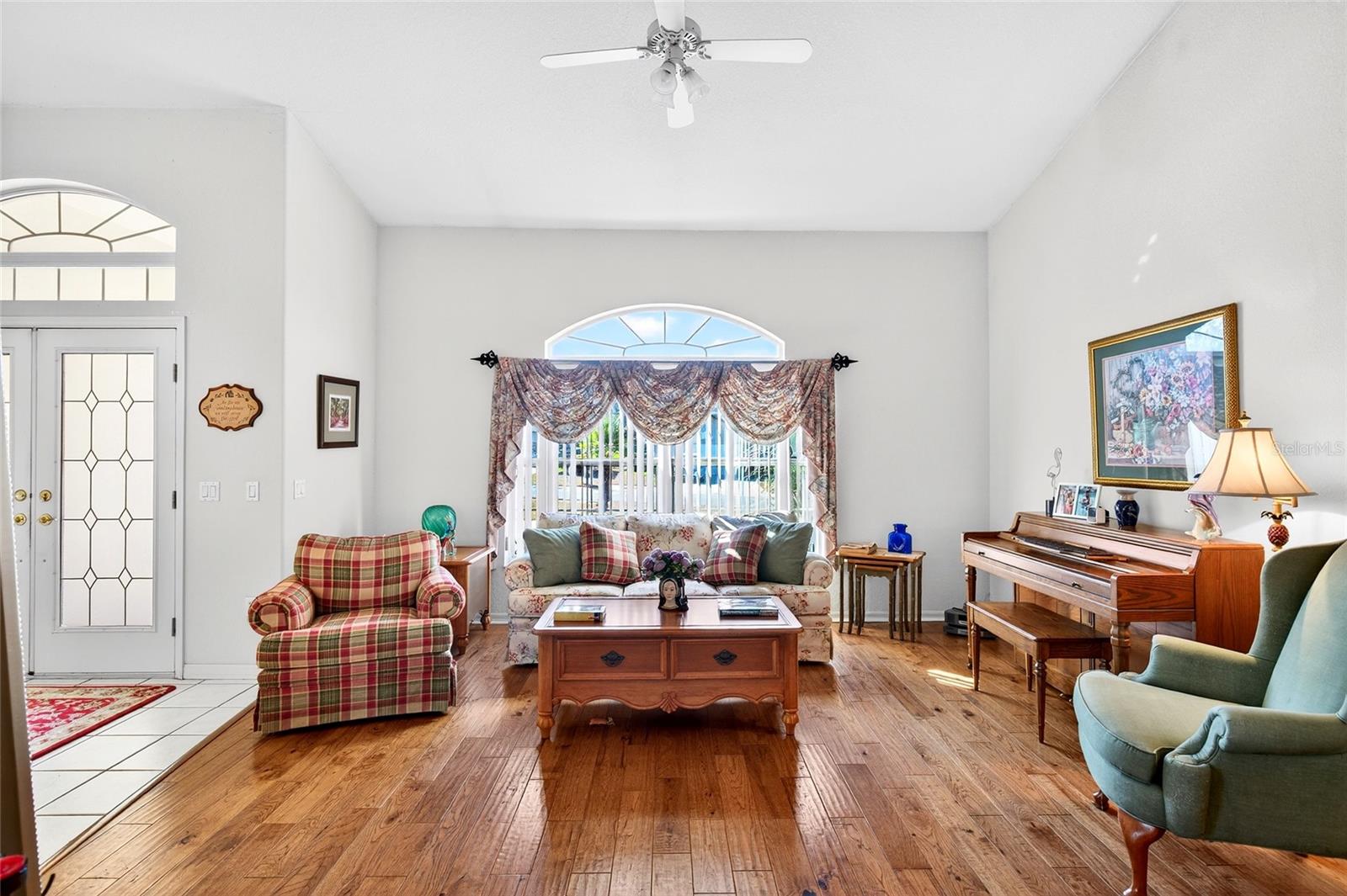 Image 5 of 38 For 2910 23rd Avenue