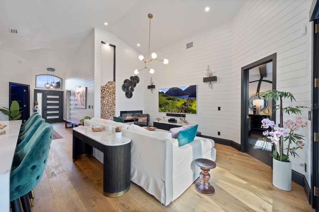 Image 16 of 50 For 5408 Shingle Creek Drive