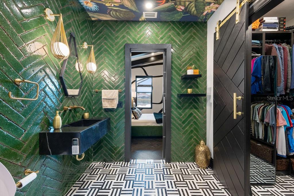 Image 26 of 50 For 5408 Shingle Creek Drive