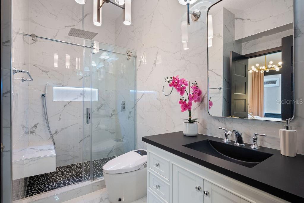 Image 28 of 50 For 5408 Shingle Creek Drive