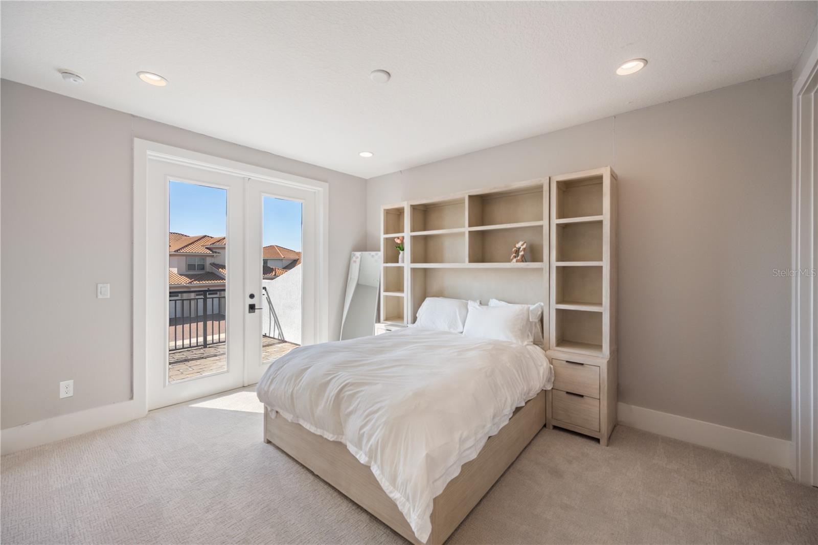 Image 21 of 51 For 13779 Abberwick Drive