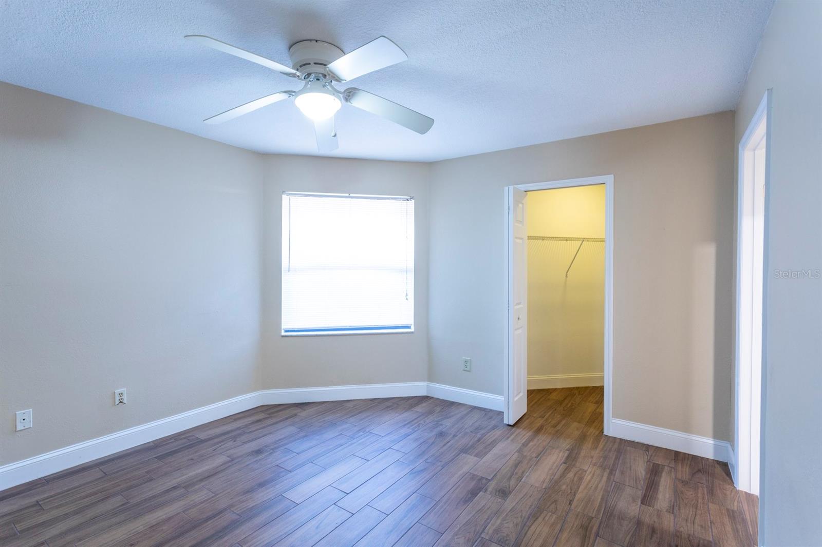 Image 16 of 24 For 618 Nighthawk Circle