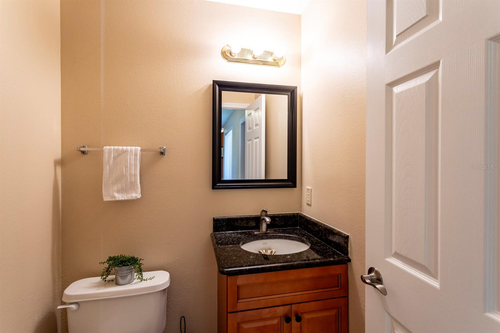 Image 5 of 24 For 618 Nighthawk Circle