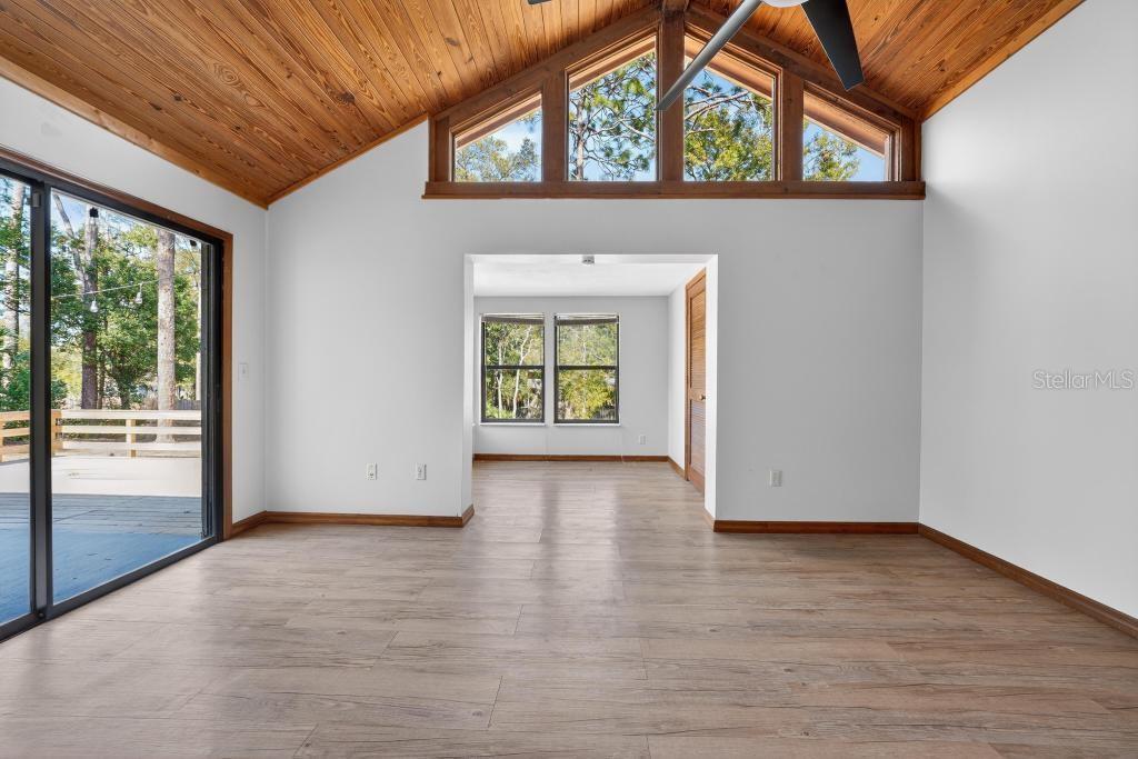 Image 33 of 67 For 234 Duncan Trail