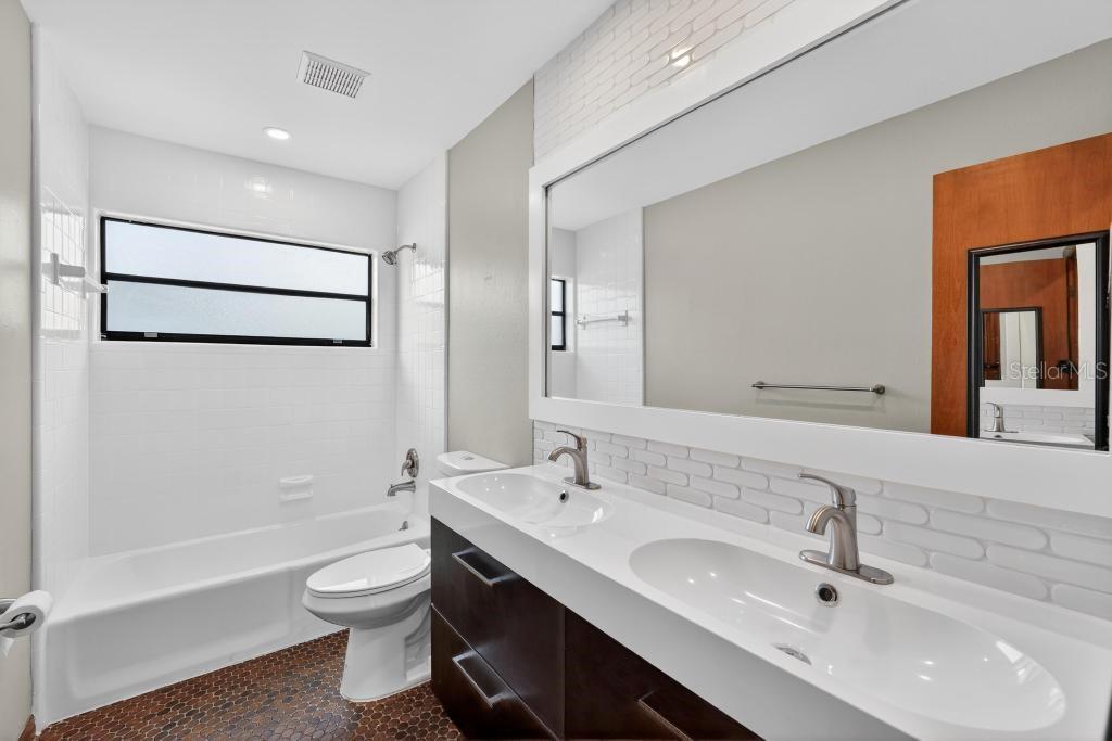 Image 37 of 67 For 234 Duncan Trail