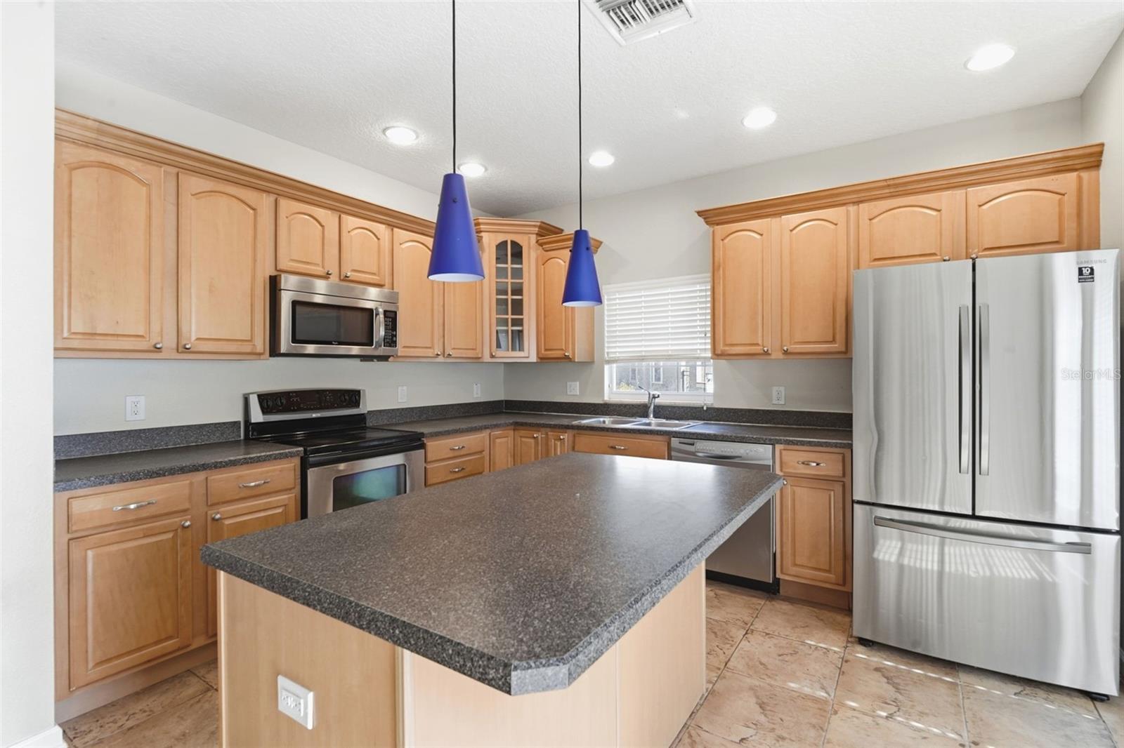 Image 12 of 42 For 8905 Silk Bay Place