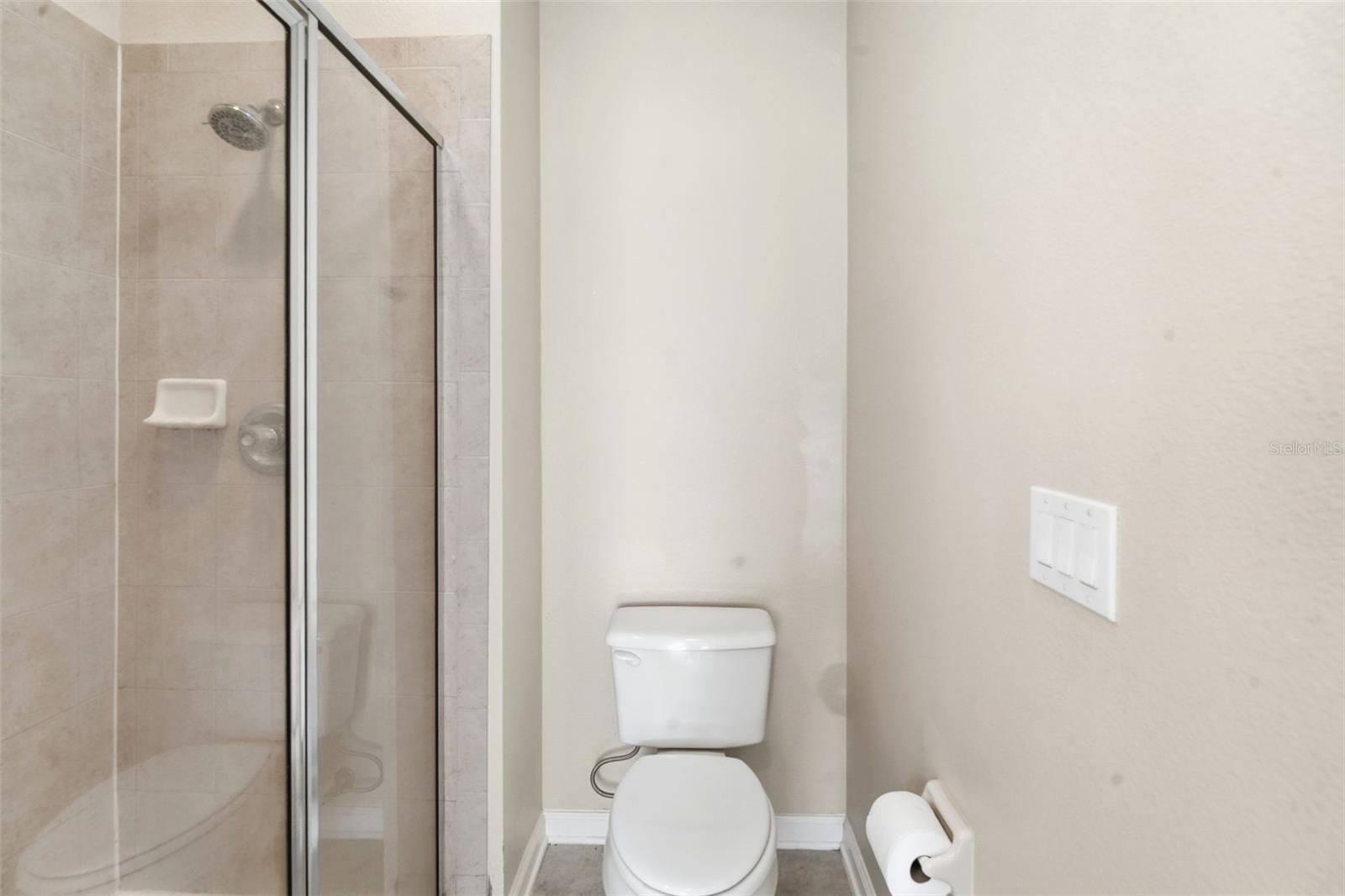 Image 23 of 42 For 8905 Silk Bay Place