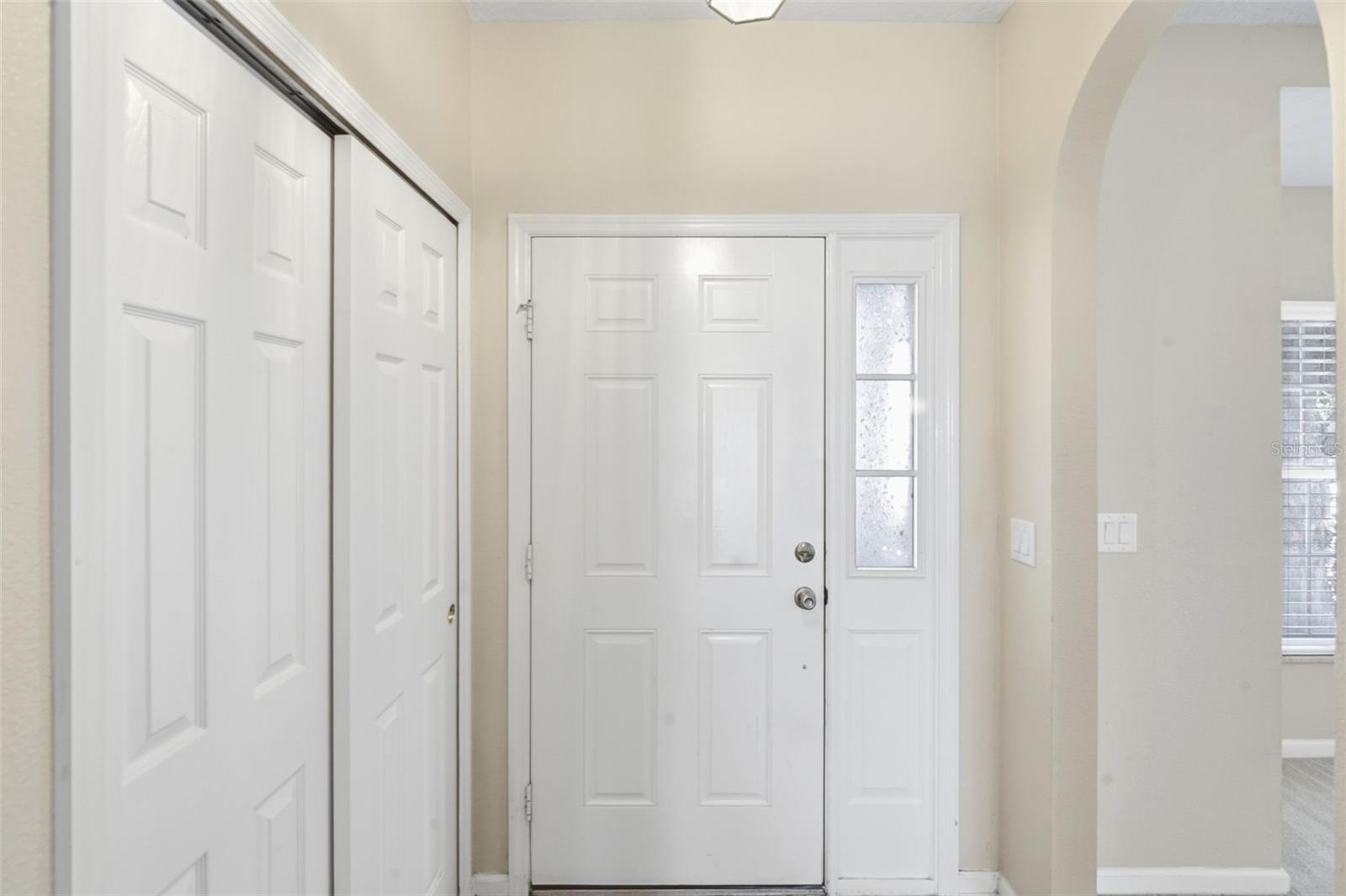 Image 3 of 42 For 8905 Silk Bay Place