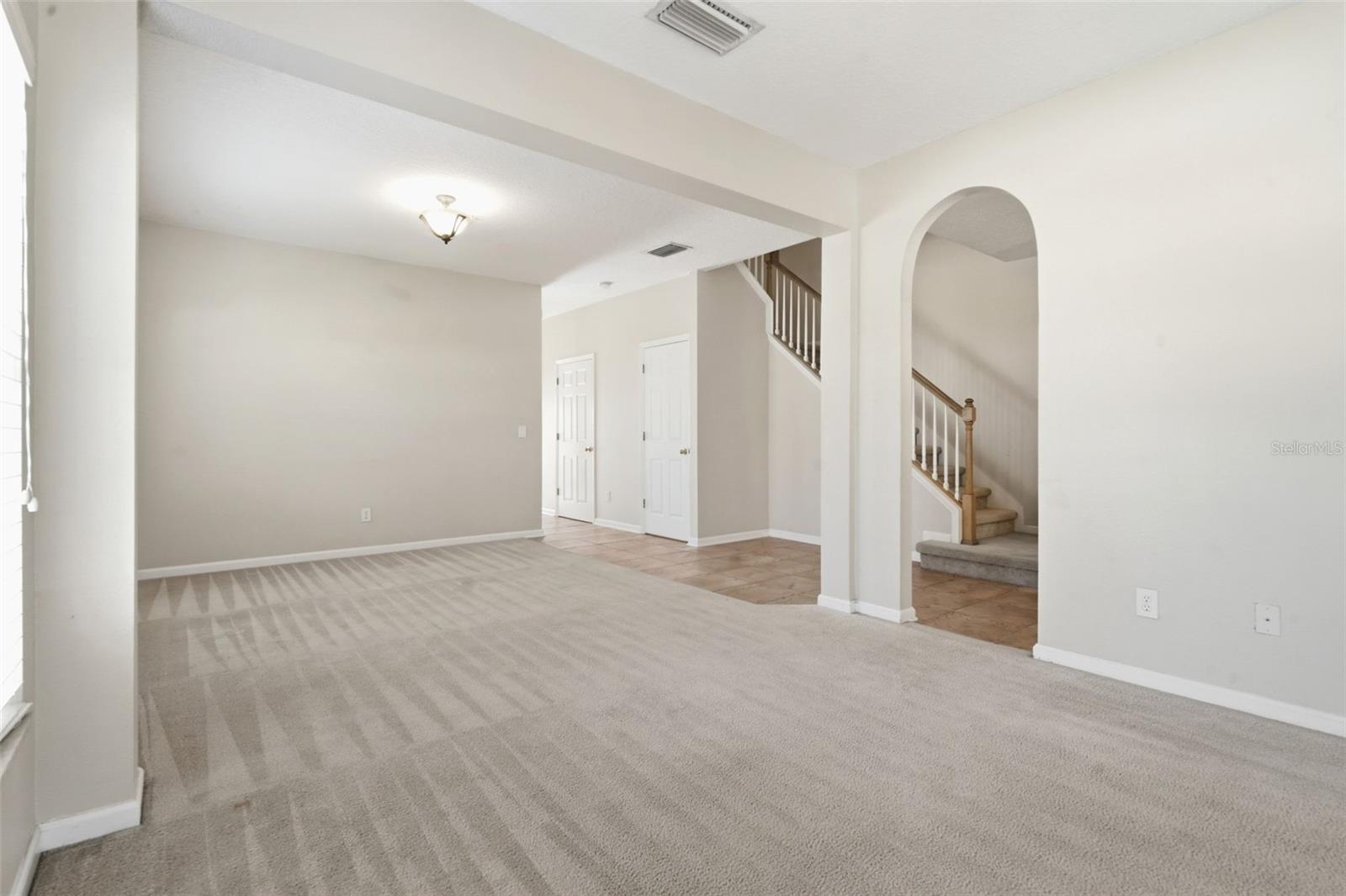 Image 7 of 42 For 8905 Silk Bay Place