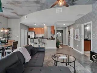 Image 12 of 51 For 525 Jackson Street 404 + 409