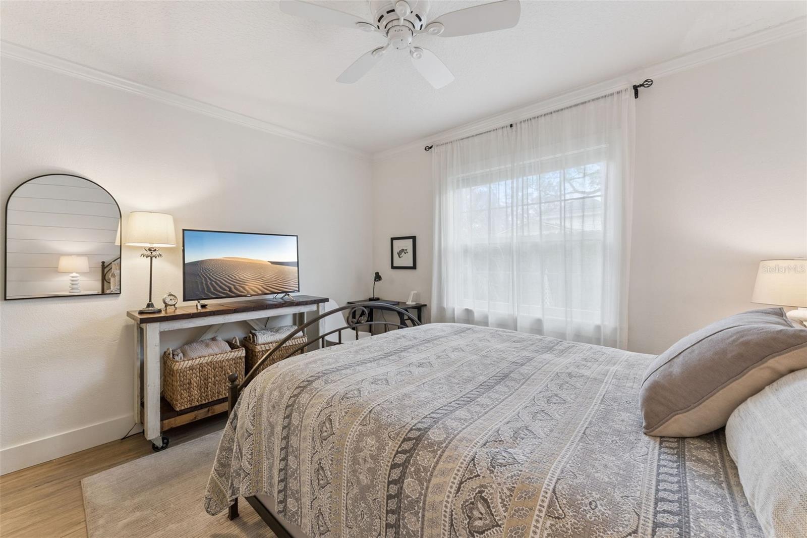 Image 10 of 34 For 2516 Helen Avenue