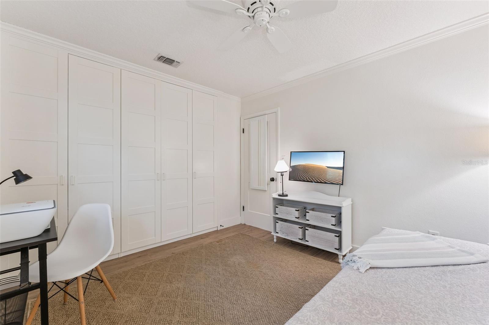 Image 12 of 34 For 2516 Helen Avenue