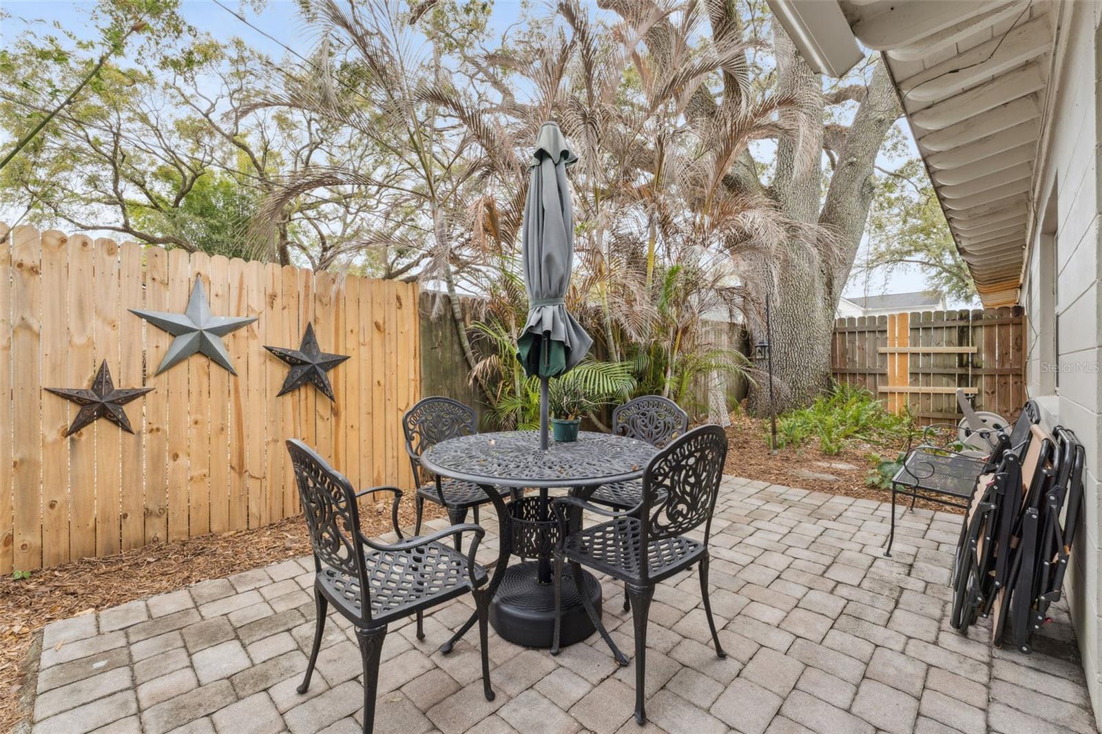 Image 18 of 34 For 2516 Helen Avenue