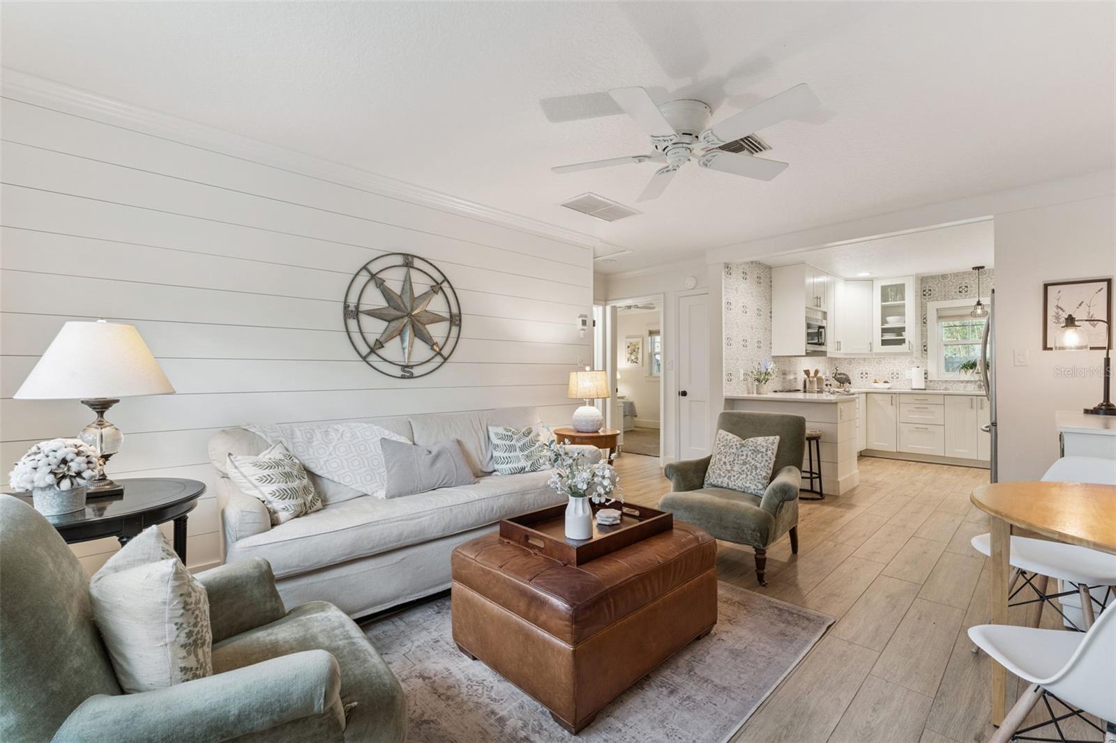 Image 3 of 34 For 2516 Helen Avenue