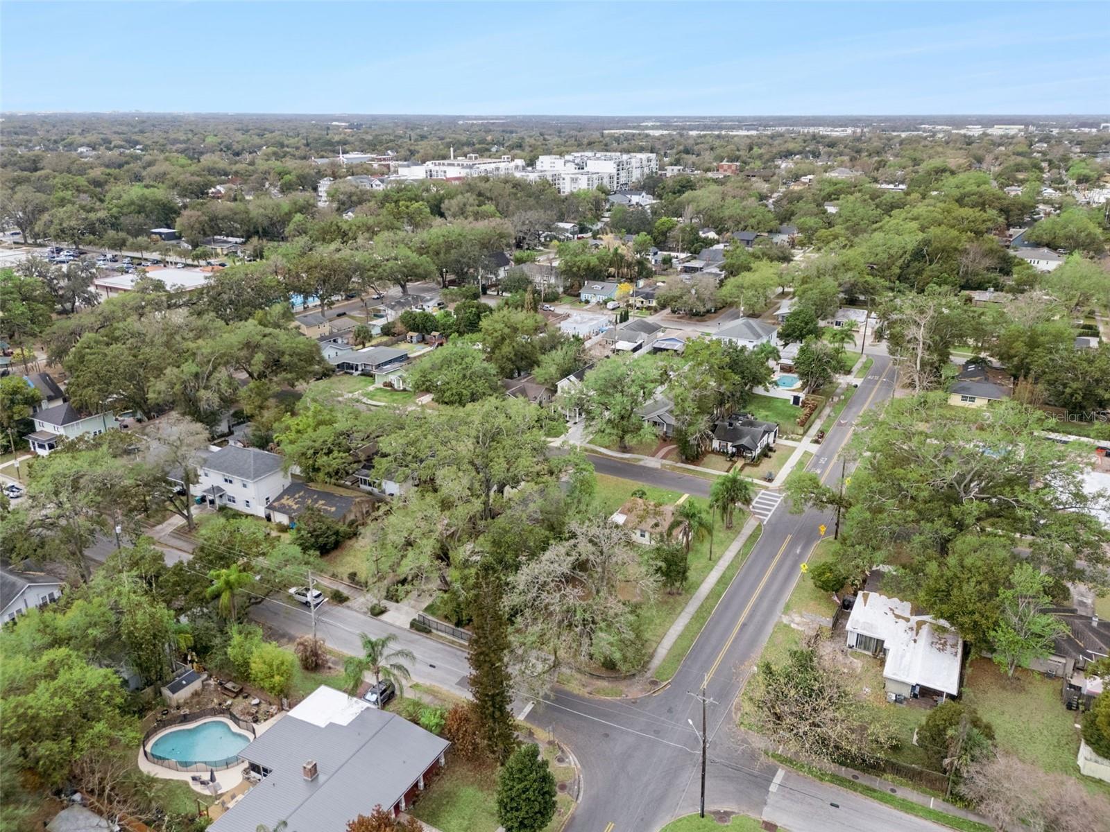 Image 33 of 34 For 2516 Helen Avenue