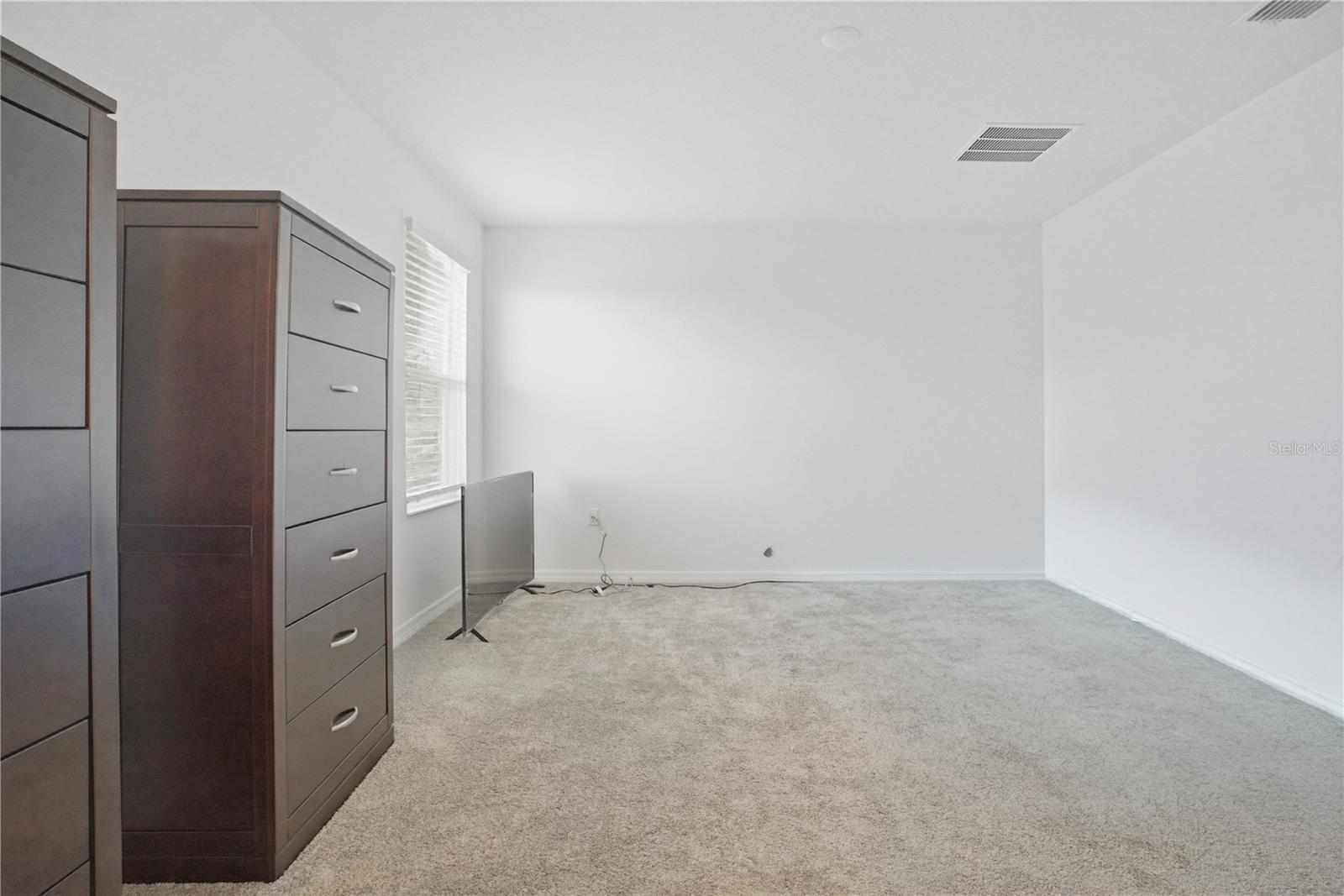 Image 33 of 46 For 634 Bell Prairie Circle