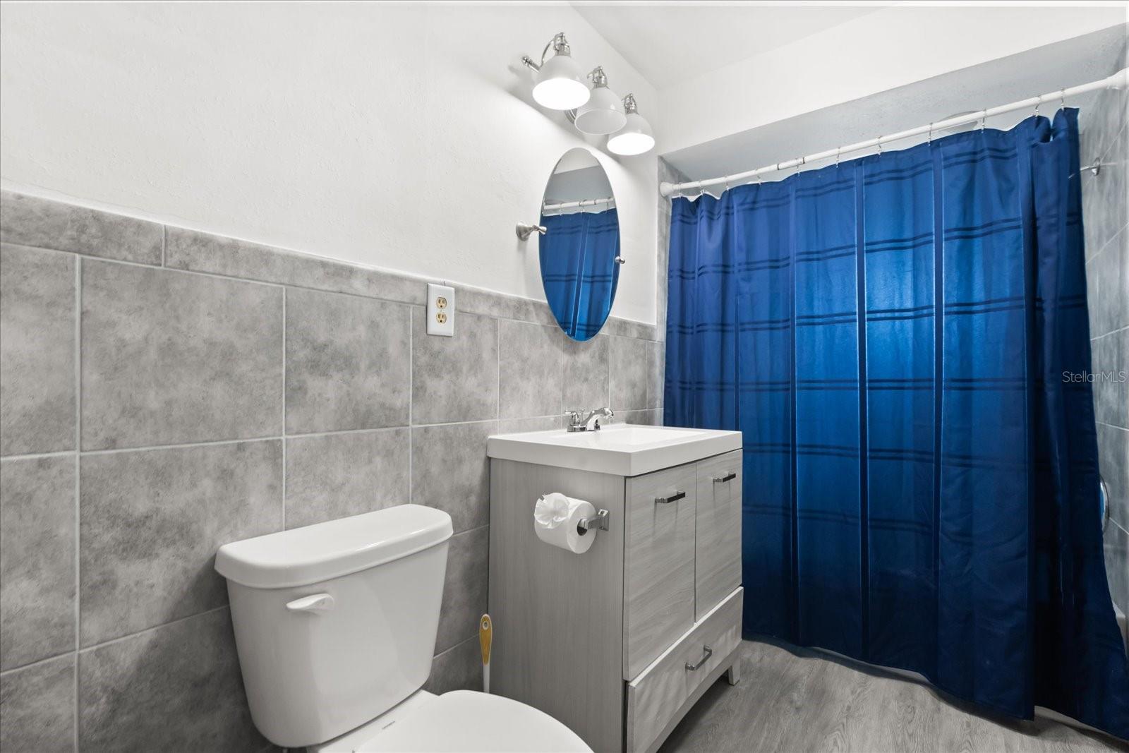 Image 13 of 21 For 5425 Lewellyn Road