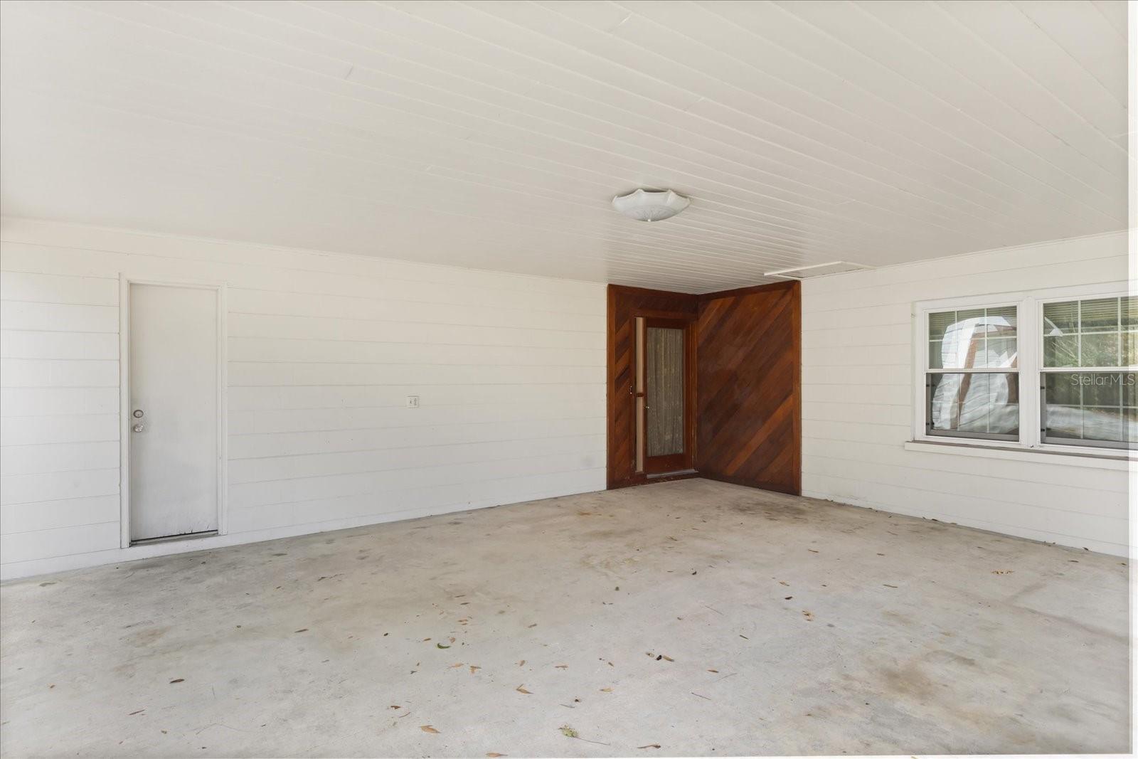 Image 19 of 21 For 5425 Lewellyn Road