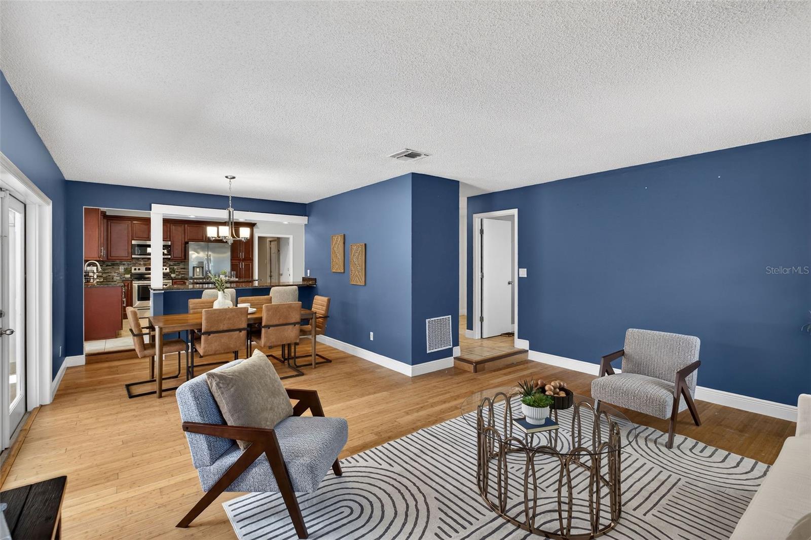 Image 19 of 40 For 8878 Larwin Lane