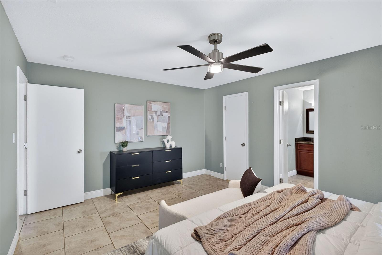 Image 21 of 40 For 8878 Larwin Lane