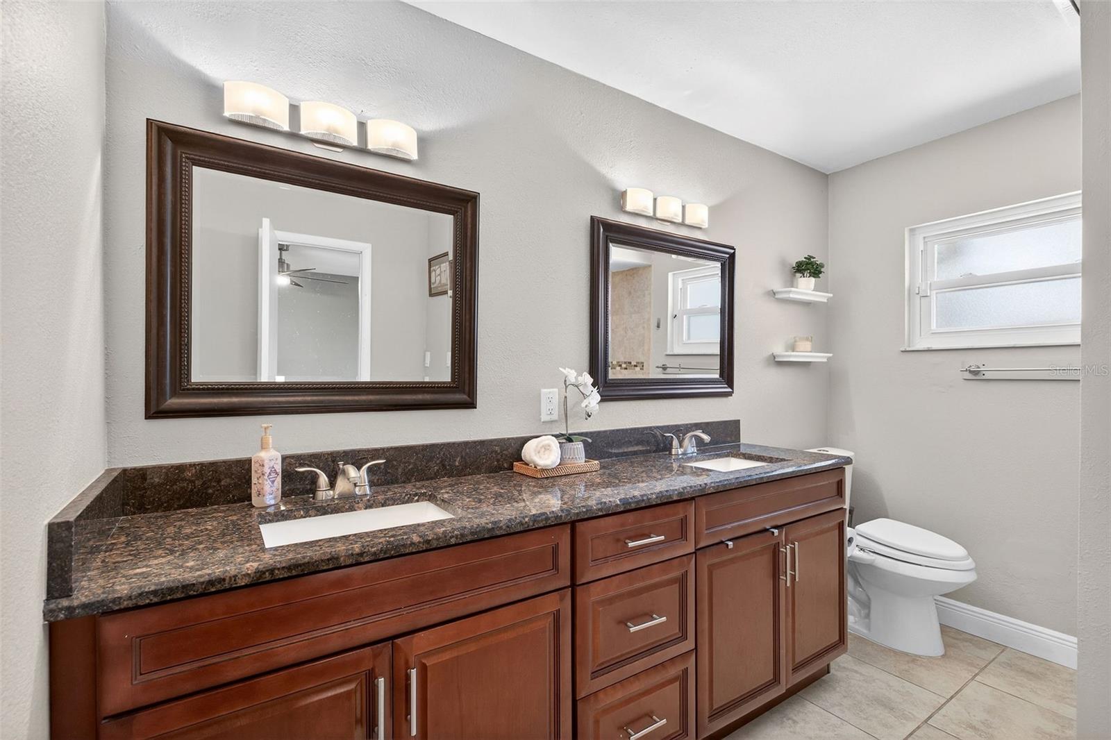 Image 23 of 40 For 8878 Larwin Lane