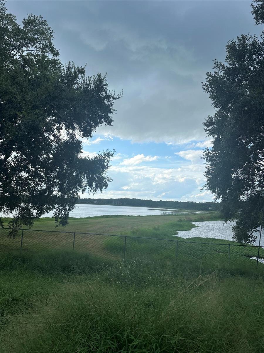 Image 2 of 11 For 1512 Ison Lane