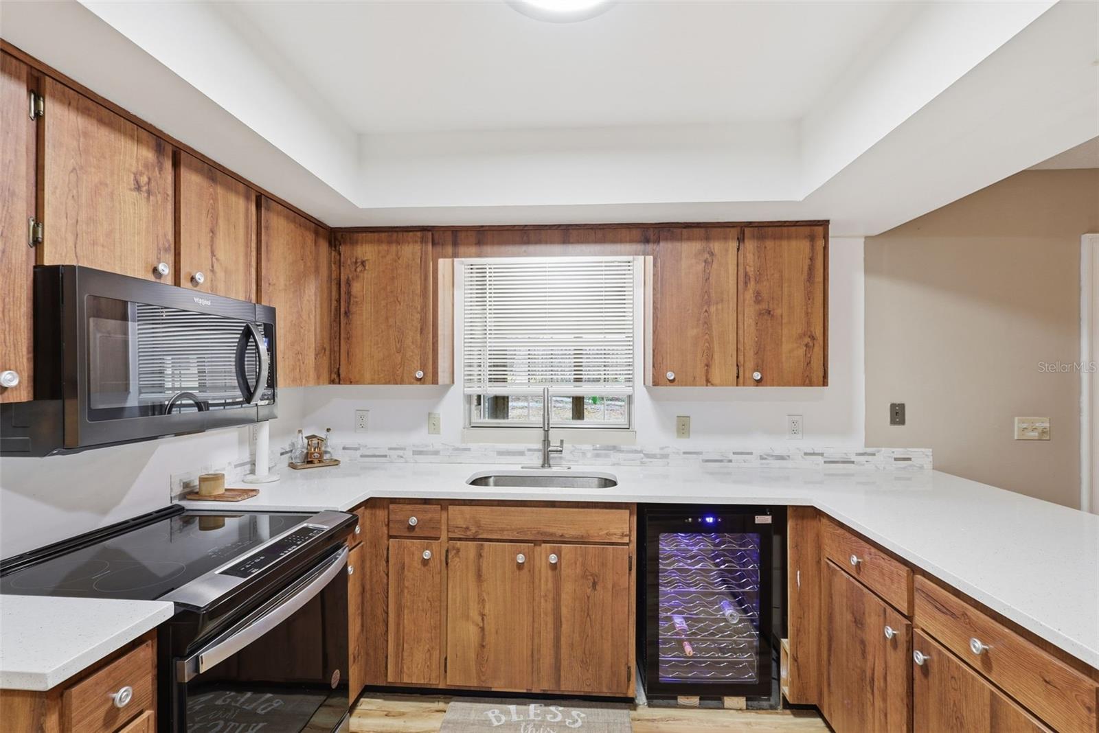 Image 16 of 42 For 244 Angeles Road