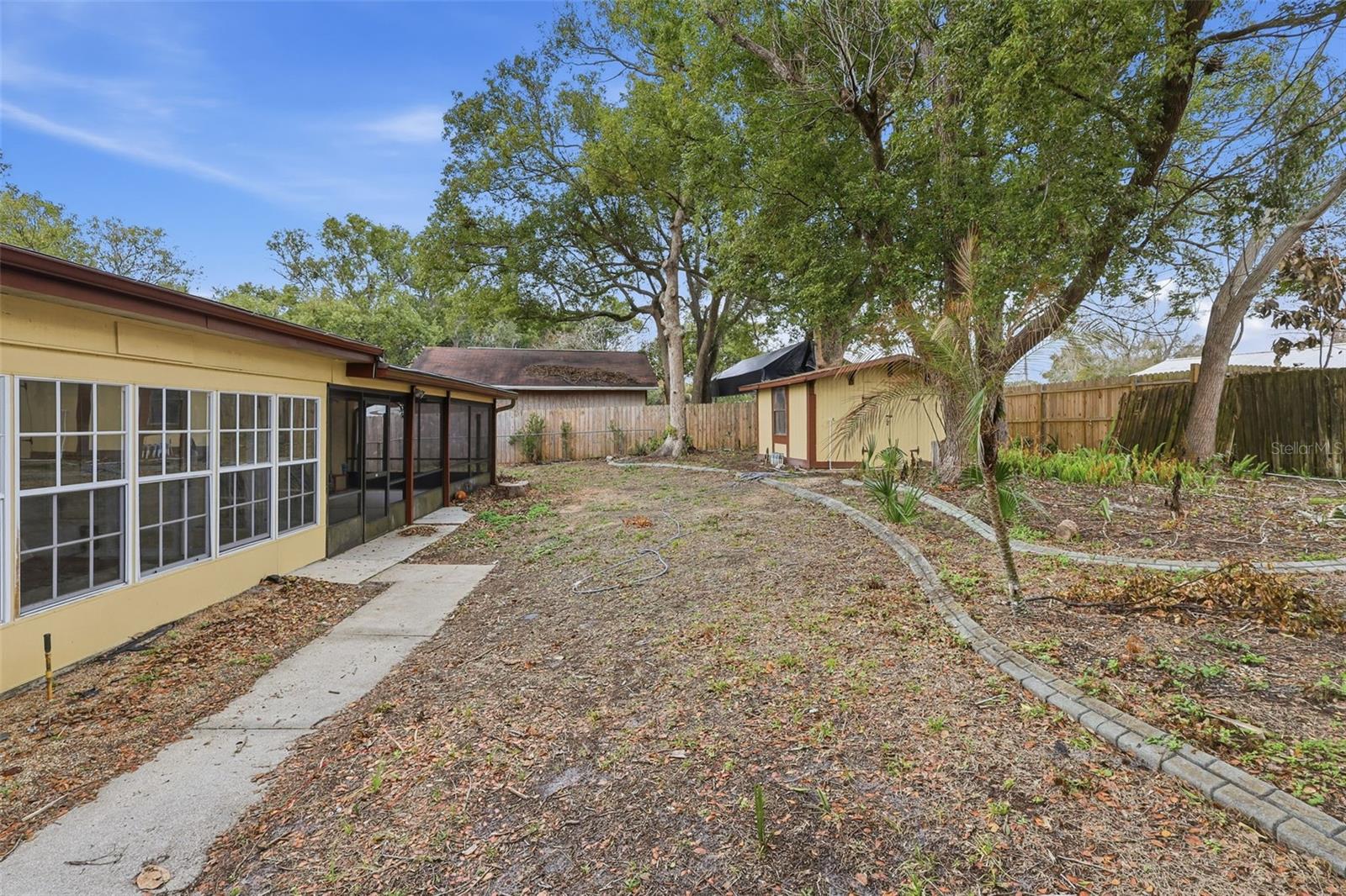 Image 34 of 42 For 244 Angeles Road