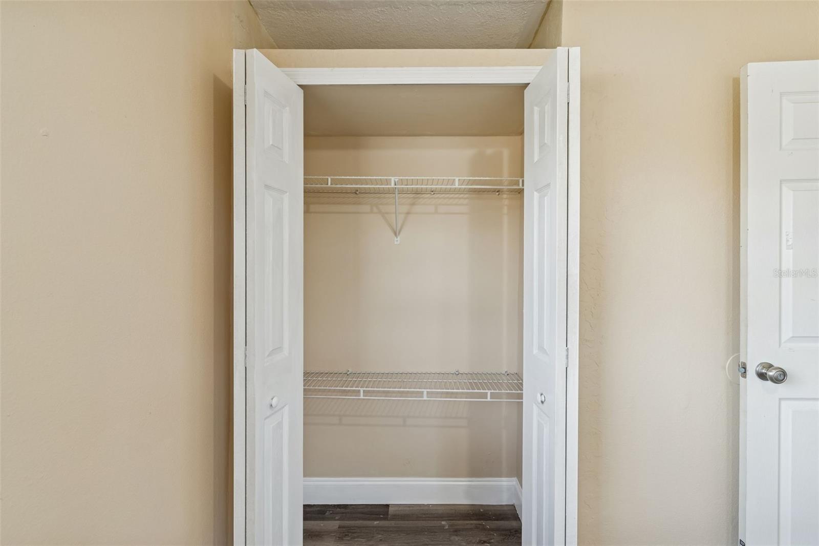 Image 25 of 50 For 1402 Rolling Green Drive