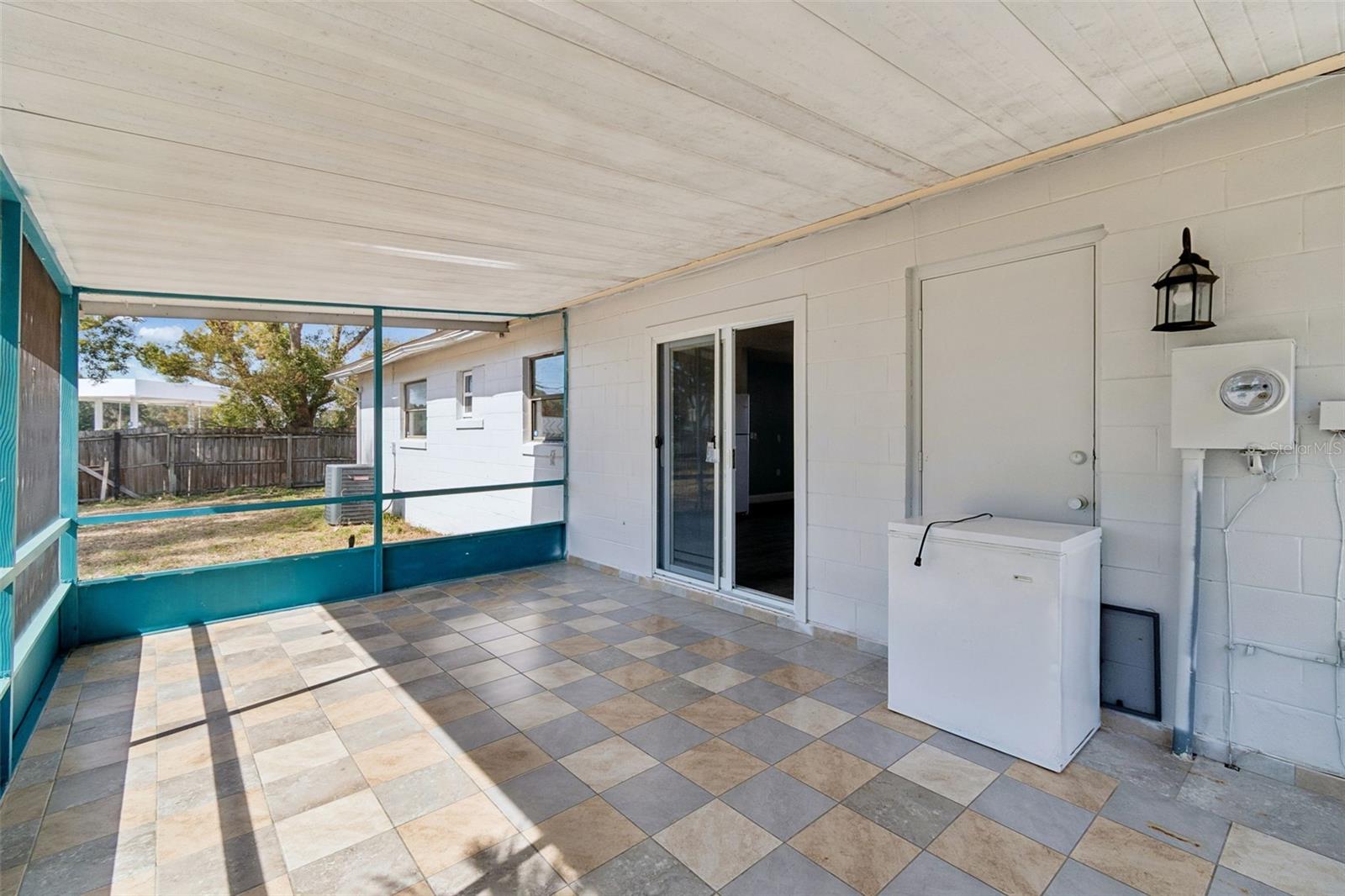 Image 28 of 50 For 1402 Rolling Green Drive