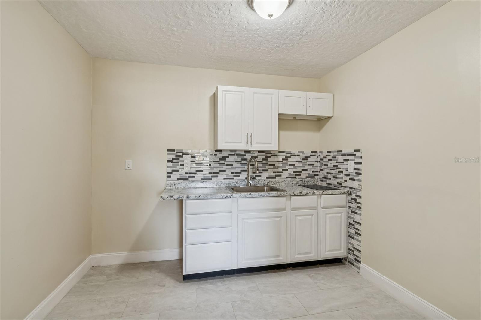 Image 30 of 50 For 1402 Rolling Green Drive