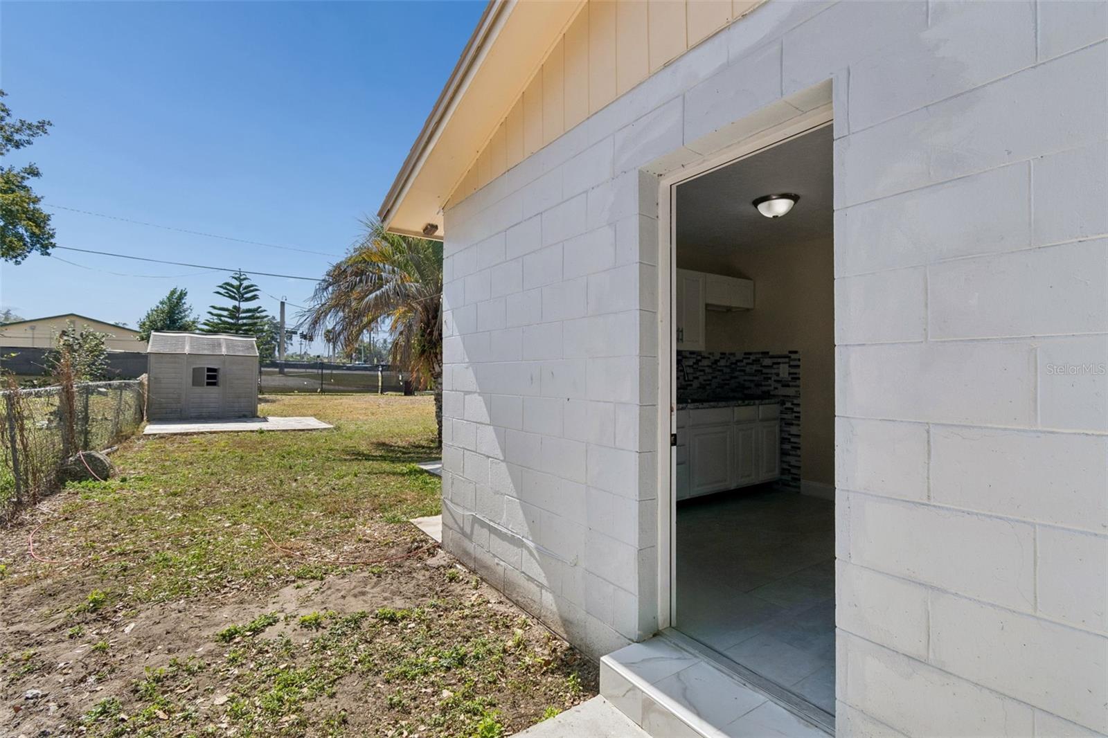 Image 44 of 50 For 1402 Rolling Green Drive