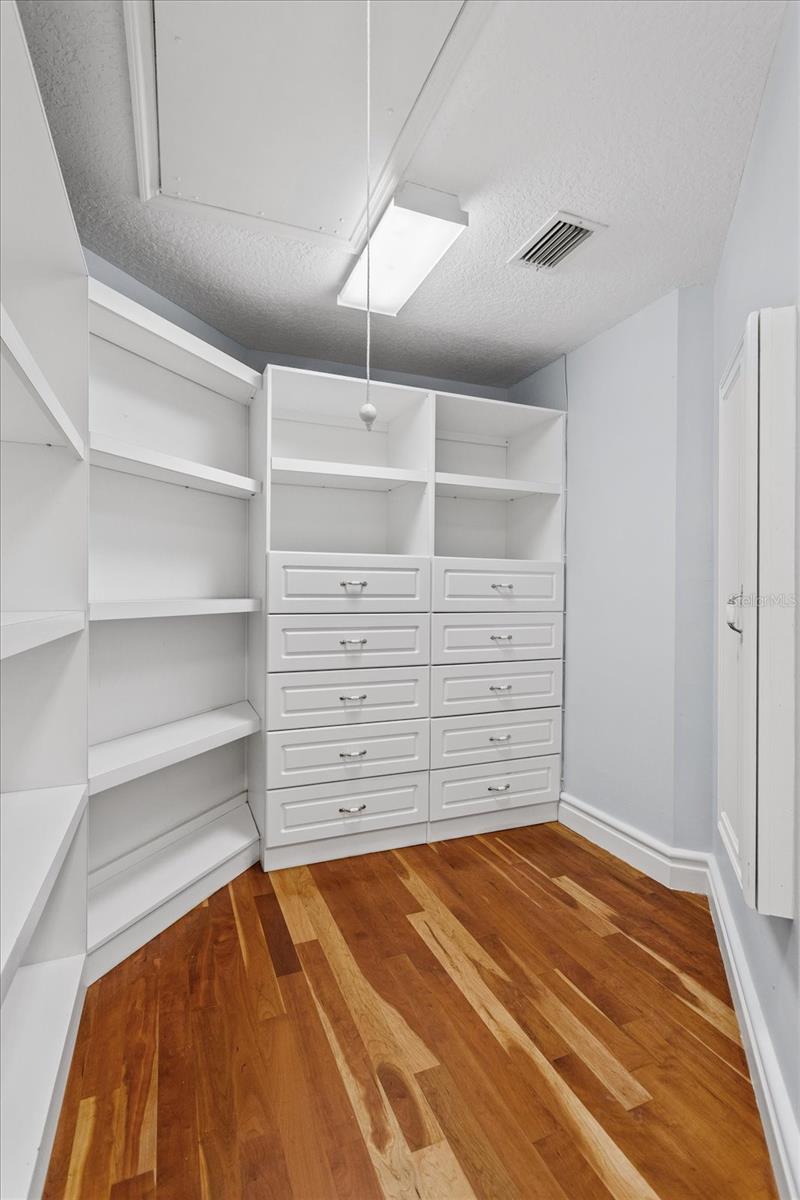 Image 39 of 69 For 1513 Black Bear Court