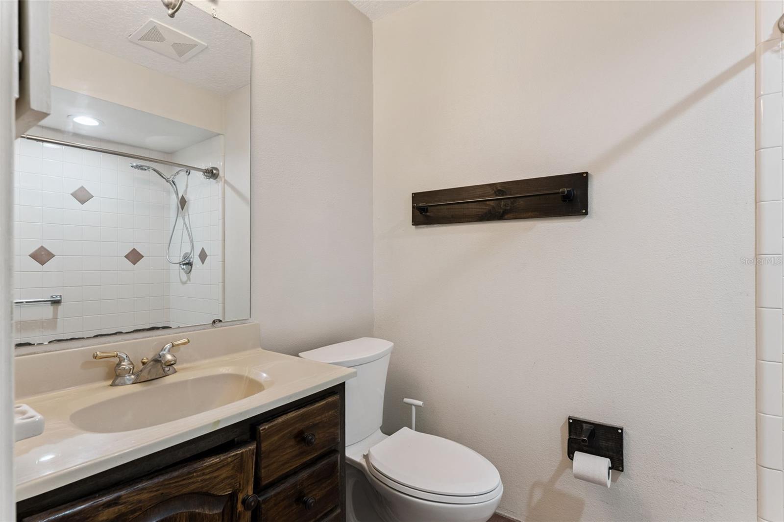 Image 22 of 32 For 448 Stonewood Lane