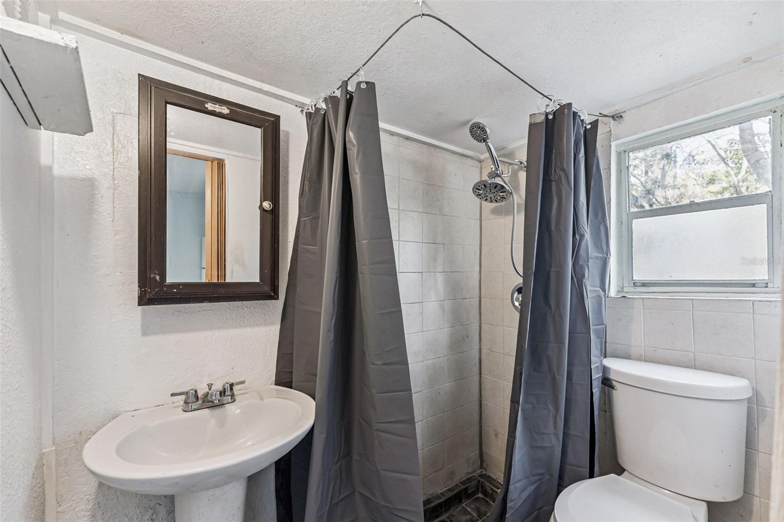 Image 17 of 20 For 1116 19th Street