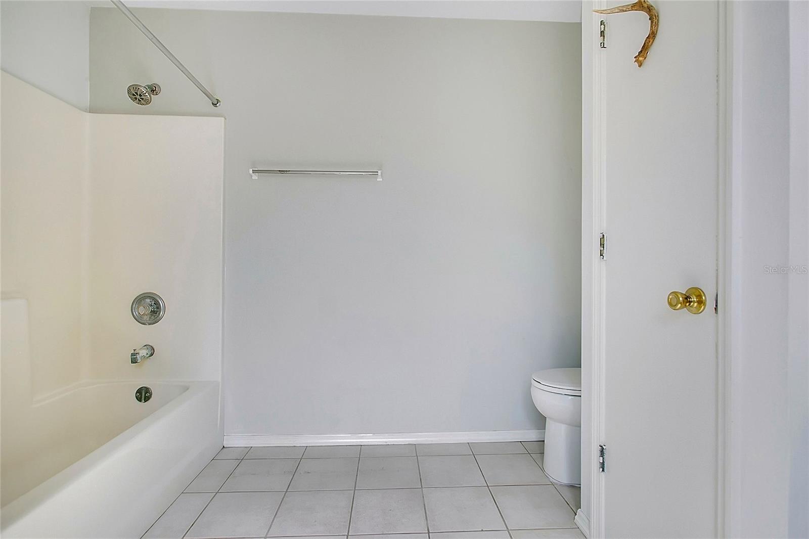 Image 11 of 35 For 265 Myrtle Street